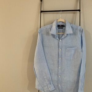 Vineyard Vines button down shirt